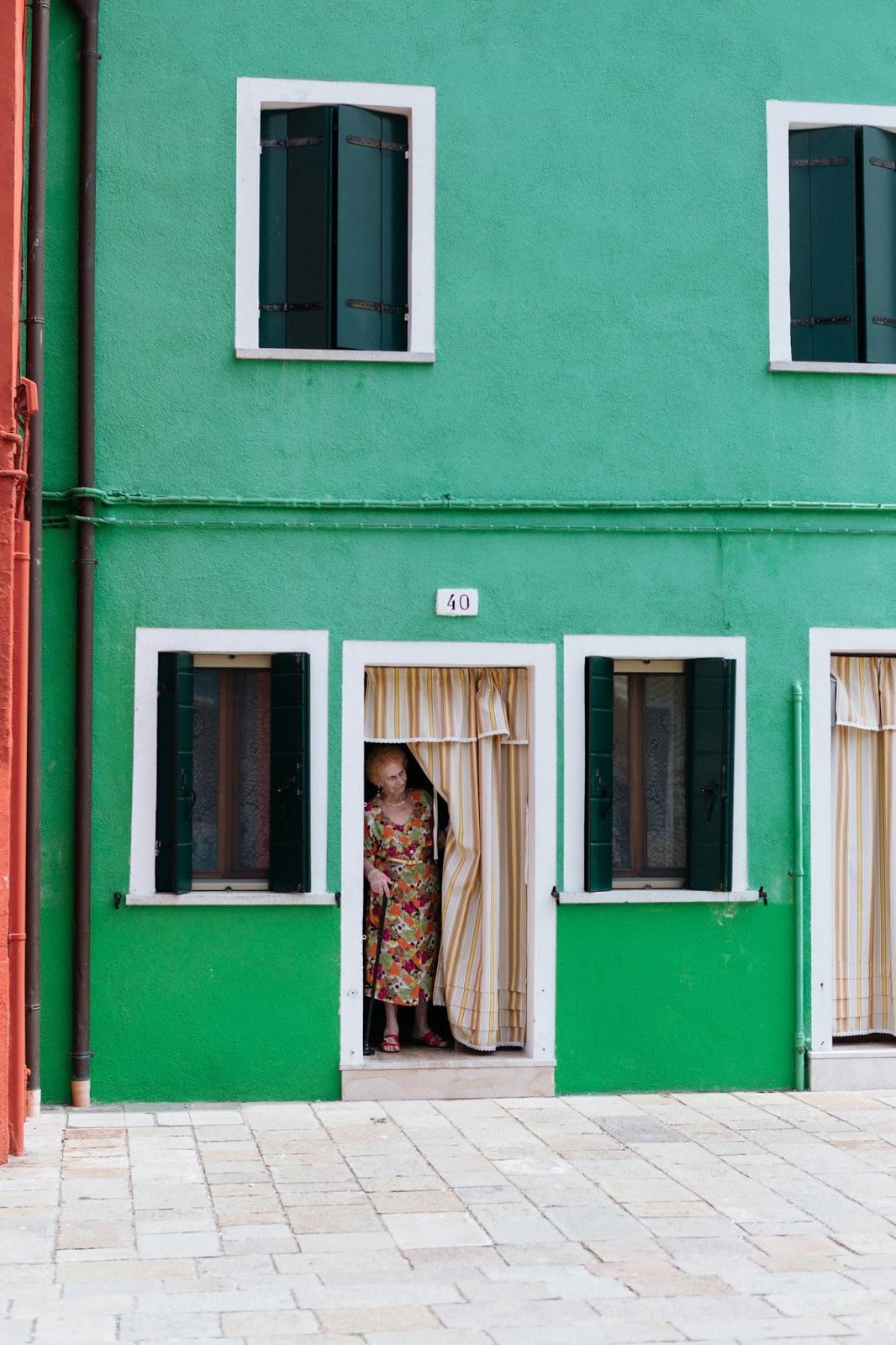 Lạc lối tại đảo Burano sắc màu giữa Venice lãng mạn - 1