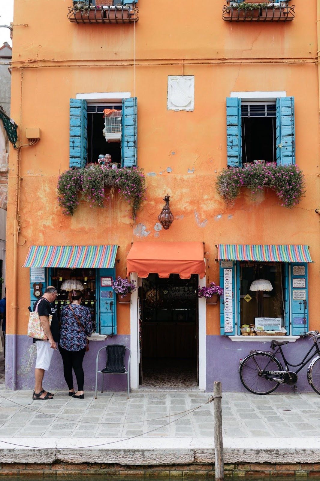 Lạc lối tại đảo Burano sắc màu giữa Venice lãng mạn - 11