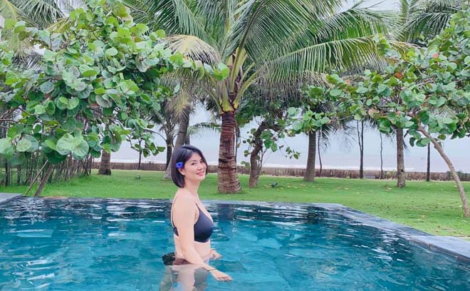 Hoa khôi bóng chuyền Kim Huệ mặc bikini quyến rũ, hoa hậu Philippines đẹp rạng ngời - 2