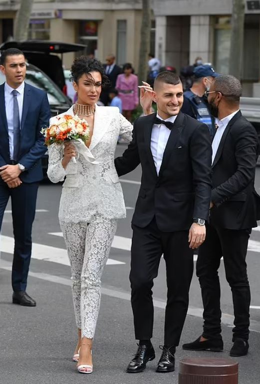 Verratti vô địch EURO cưới người mẫu xinh đẹp, Ibrahimovic hội ngộ dàn sao PSG - 2