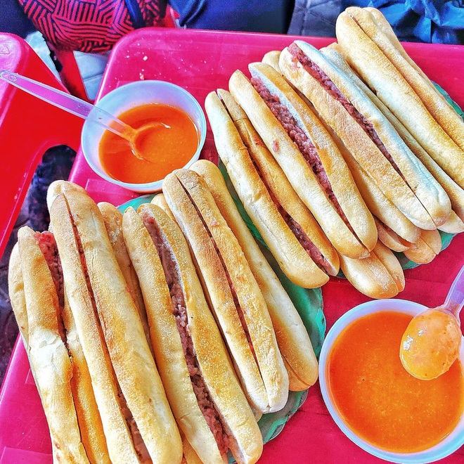 5 phiên bản bánh mì đặc sản thơm ngon của ẩm thực Việt Nam - 2