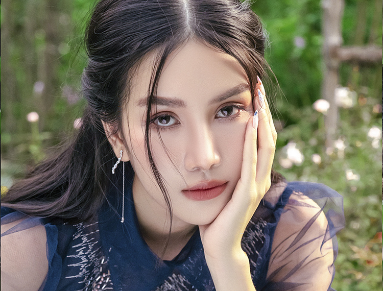Tri ân xứ sở Hoa Anh Đào, Á hậu Phương Anh gây ngỡ ngàng bằng tiếng Nhật