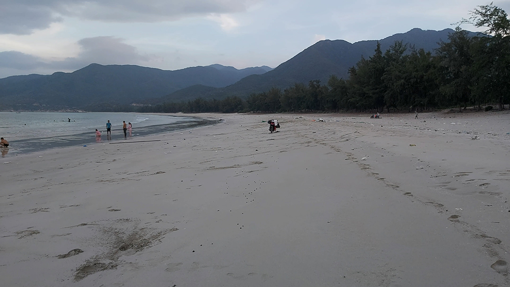 Biển Bình Tiên - "Viên ngọc" ẩn mình trong núi rừng - 5