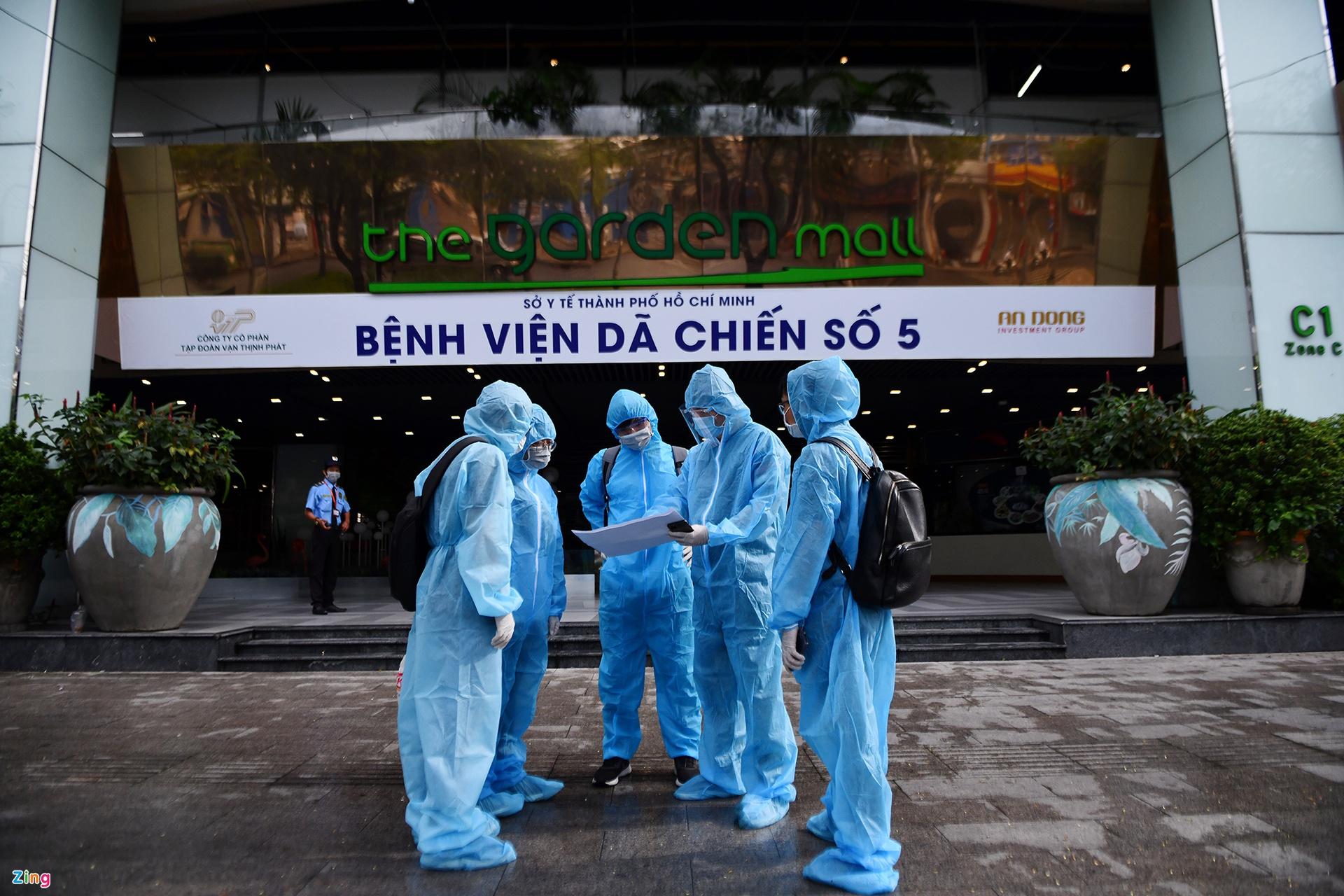 Bệnh viện dã chiến ở Thuận Kiều Plaza trước giờ đón F0 - 1