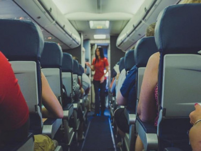 Bí quyết - Sử dụng Wi-Fi trên máy bay có an toàn?