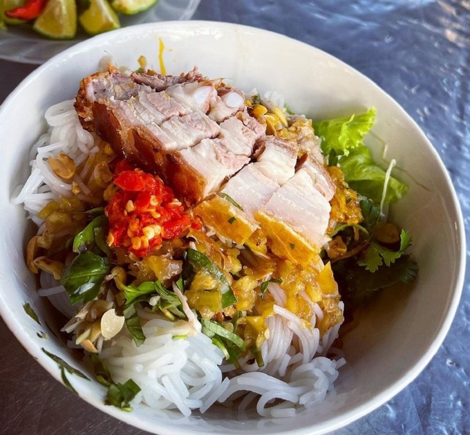 Món ăn truyền thống có biến tấu lạ ở Đà Nẵng - 5