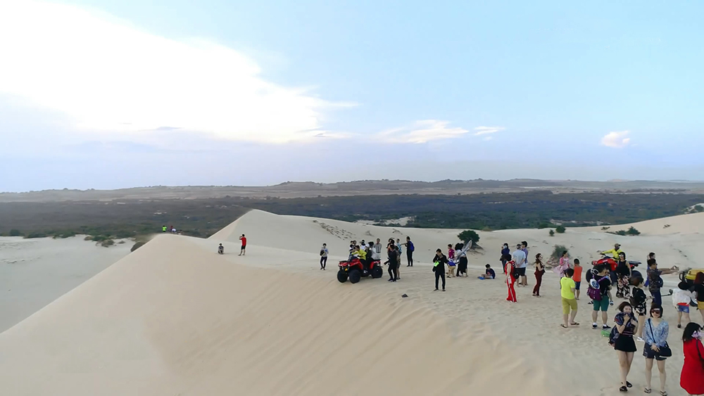 Bàu Trắng – “Thiên đường cát” ở Bình Thuận - 6