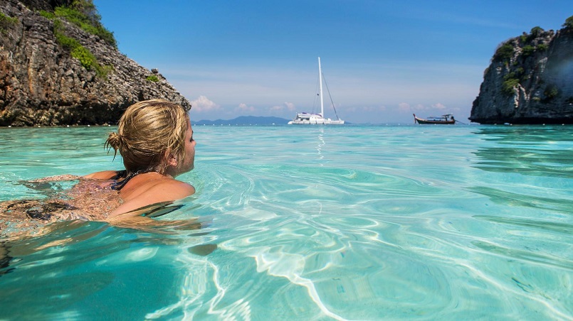 Vì sao Thái Lan cấm khách tắm biển dùng kem chống nắng? - 1