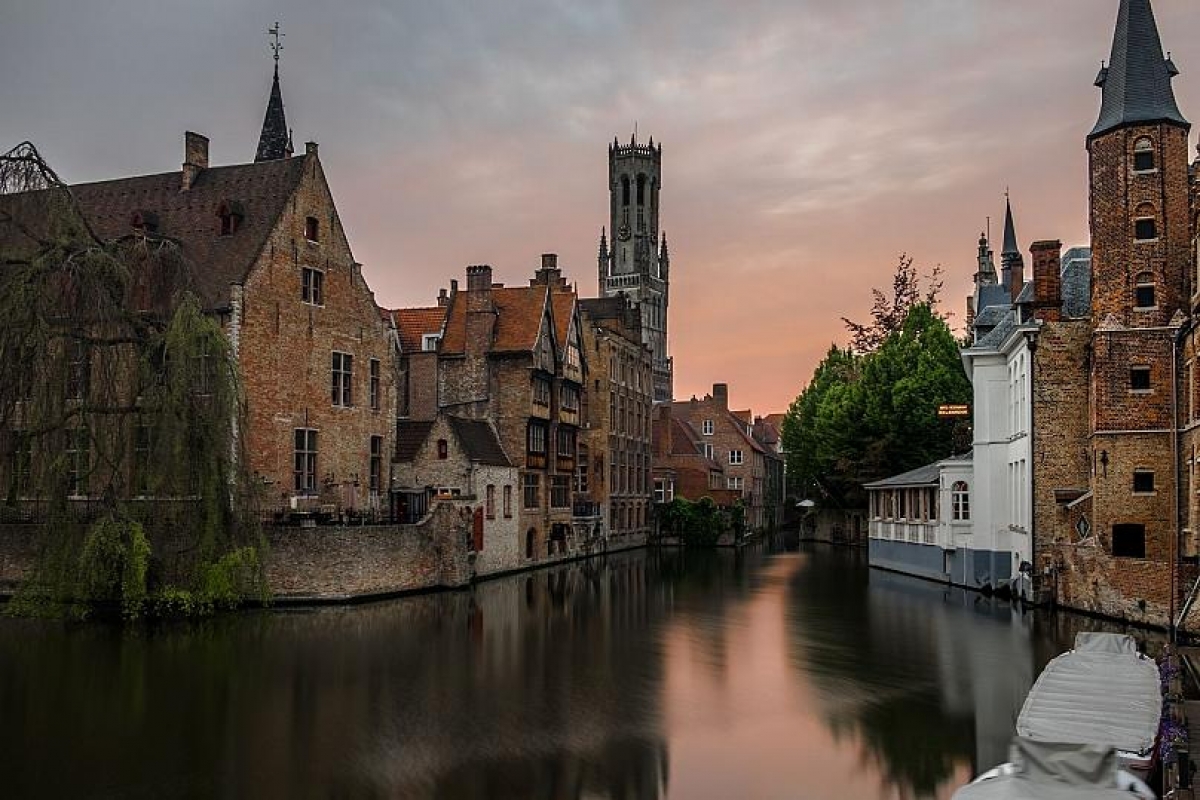 Không cần đến Venice, châu Âu còn rất nhiều thành phố kênh đào tuyệt đẹp - 7