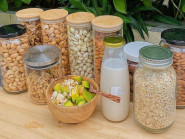 Sao Việt biến tấu đủ món healthy từ bơ