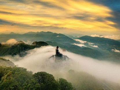 Du khảo - Khám phá những đỉnh núi linh thiêng hút khách thập phương nhất Việt Nam