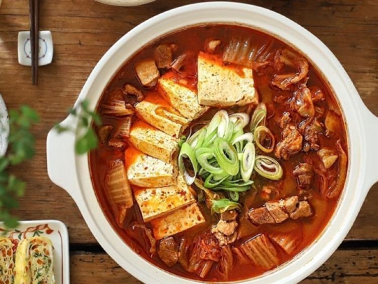 Món súp Hàn Quốc có hương vị như cá ươn nhưng lại 'gây nghiện'