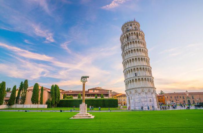 Lý do khiến tháp nghiêng Pisa mãi không đứng thẳng - 1