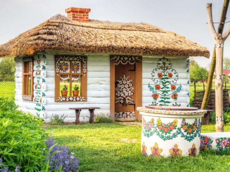 Ghé thăm ngôi làng hội họa “nhà nở ngàn hoa” như truyện cổ tích