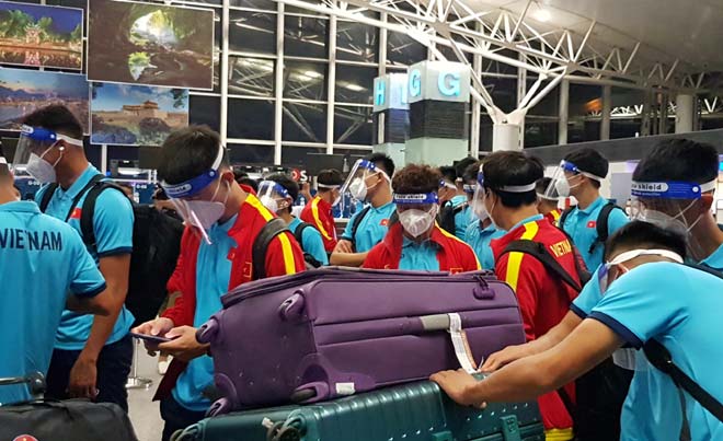 Đội tuyển Việt Nam lên đường đi Saudi Arabia, chủ nhà cử chuyên cơ đón từ Qatar - 3