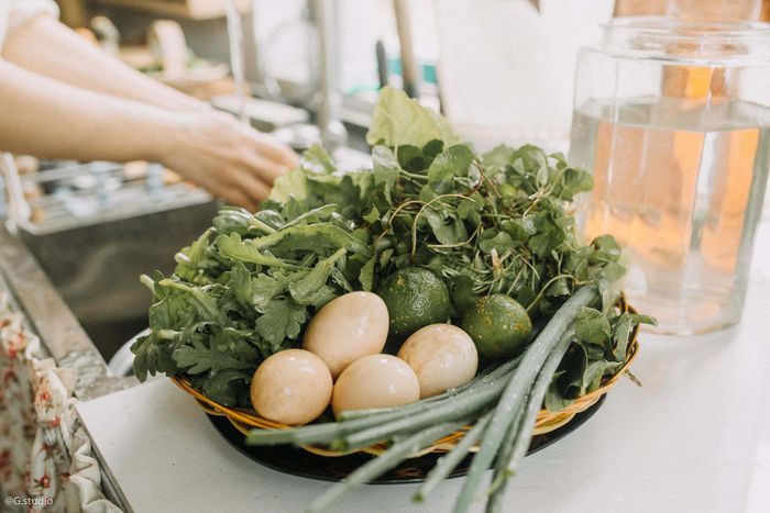 Cặp đôi bỏ phố về ngọn đồi không điện lưới, dựng 'Đà Lạt thu nhỏ' đẹp mê hồn - 11