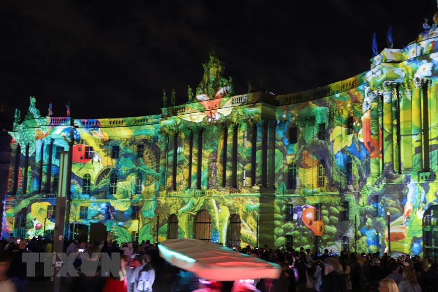 Lễ hội ánh sáng lung linh, huyền ảo tại thủ đô Berlin của Đức - 6