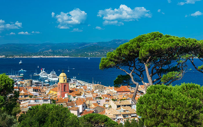 Saint Tropez trở thành “thánh địa du lịch thế giới”, “sân chơi của nhà giàu và người nổi tiếng" vì điều này - 1