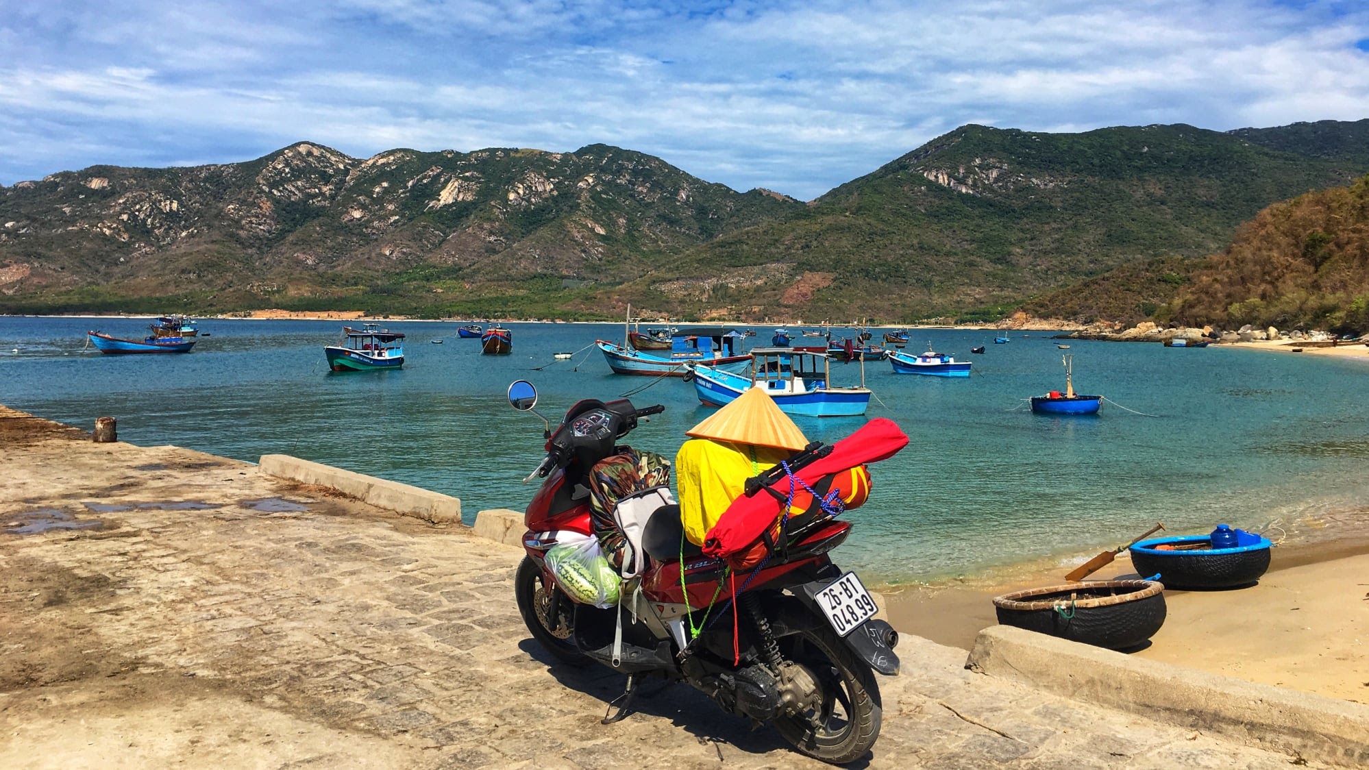 40 ngày phượt xuyên Việt bằng xe máy cùng 'anh thanh niên bố' - 5