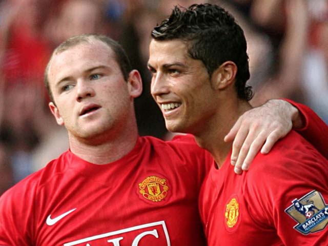 Rooney lỡ hẹn xem Ronaldo ra mắt MU, Berbatov lo ngại thể lực của CR7 - 1