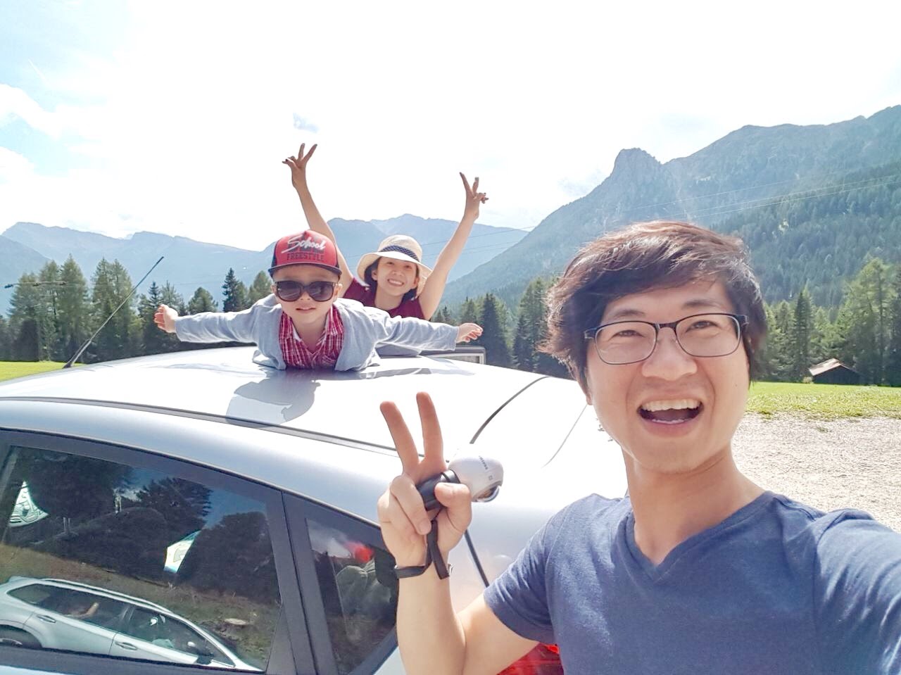 Gia đình Việt chia sẻ kinh nghiệm đi nước ngoài bằng ô tô tự lái - 2
