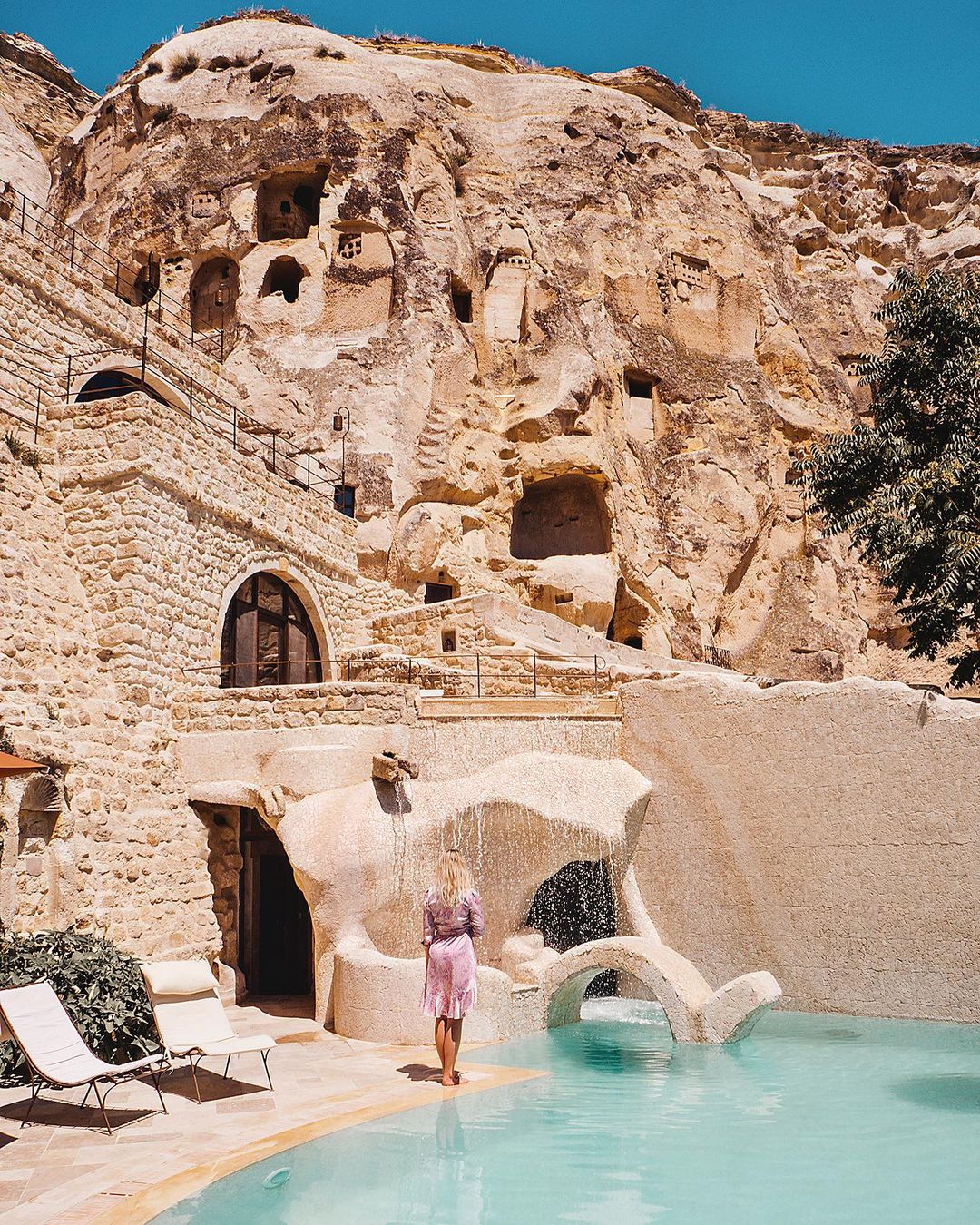 Khách sạn hang đá ở Thổ Nhĩ Kỳ 'sang chảnh' không kém resort nổi tiếng - 6