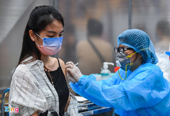 Hơn 103 triệu liều vaccine dự kiến về Việt Nam vào cuối năm - 1