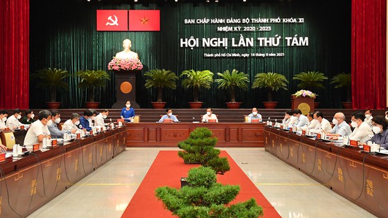 Thủ tướng đồng ý để TP HCM giãn cách thêm 2 tuần - 1