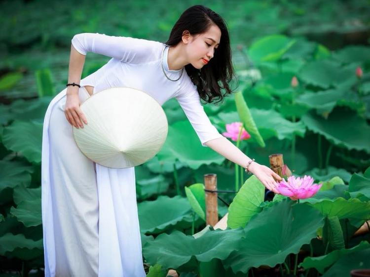 Những trang phục truyền thống ấn tượng và kỳ lạ trên thế giới