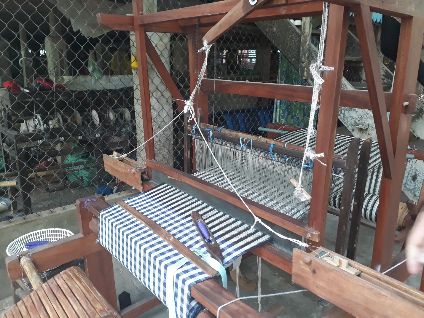 Làng nghề dệt khăn rằn trăm năm tuổi ở vùng đất sen hồng - 8