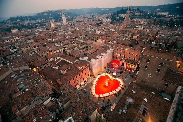 Những lễ hội ở Ý sôi động nhất xứng đáng để bạn book ngay một kỳ nghỉ khi hết dịch - 8