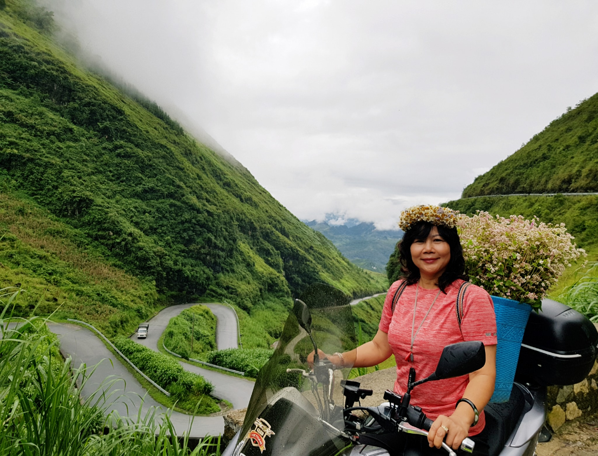 Nữ “phượt thủ” U60 đi xe máy rong ruổi khắp Việt Nam - 7