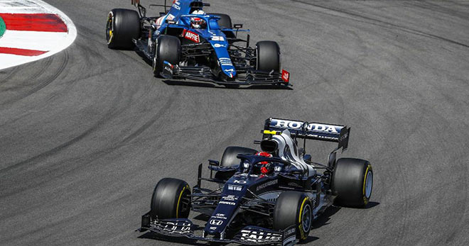 Đua xe F1, chặng Russian GP: “Cuộc chiến” Hamilton và Verstappen tiếp diễn - 3