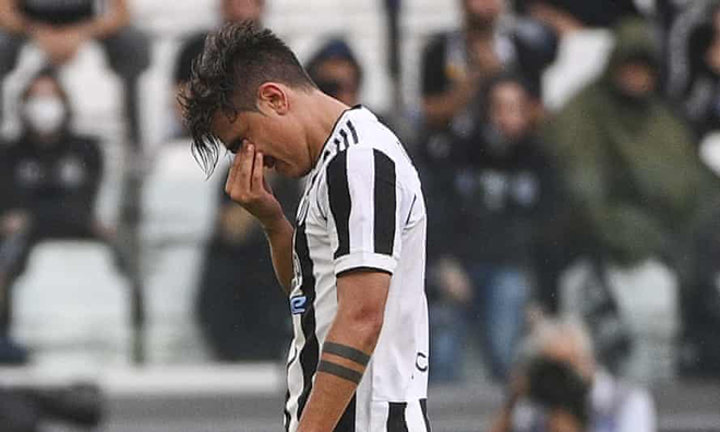 Dybala khóc nức nở rời sân, Juventus hoảng loạn mất cả 2 &#34;họng súng&#34; - 1