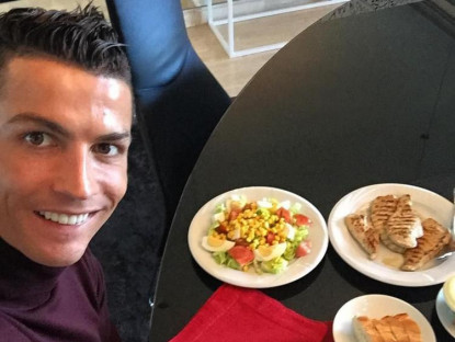 Ăn gì - Ẩm thực ở Manchester United đang thay đổi khi Cristiano Ronaldo xuất hiện