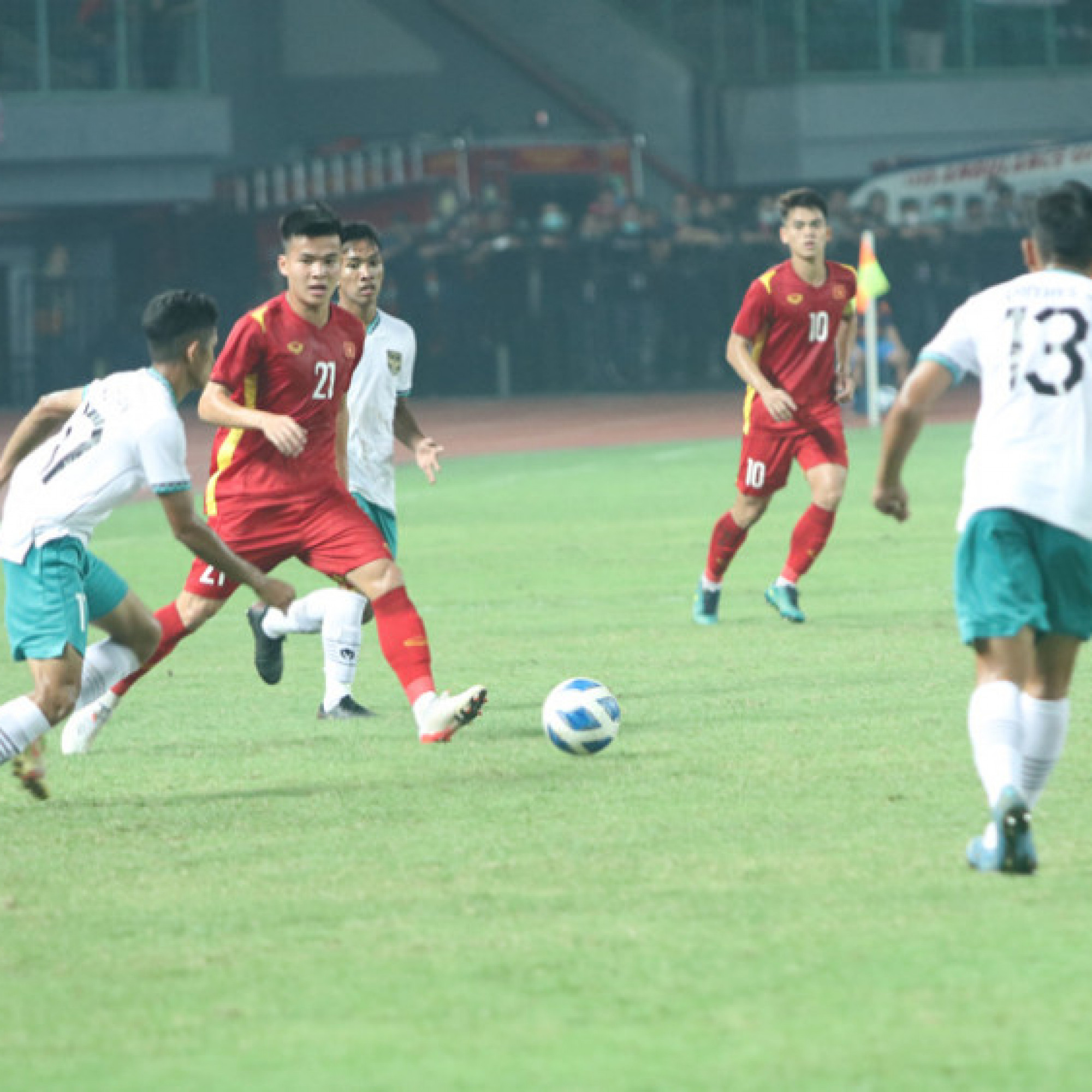  - Video bóng đá U19 Việt Nam - U19 Indonesia: Đôi công hấp dẫn, chiến đấu đến cùng (Giải U19 Đông Nam Á)