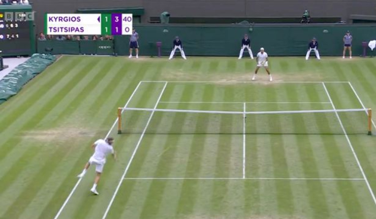 Tsitsipas vụt bóng vào Kyrgios, sao nữ cay cú khán giả ở Wimbledon 2022 - 1