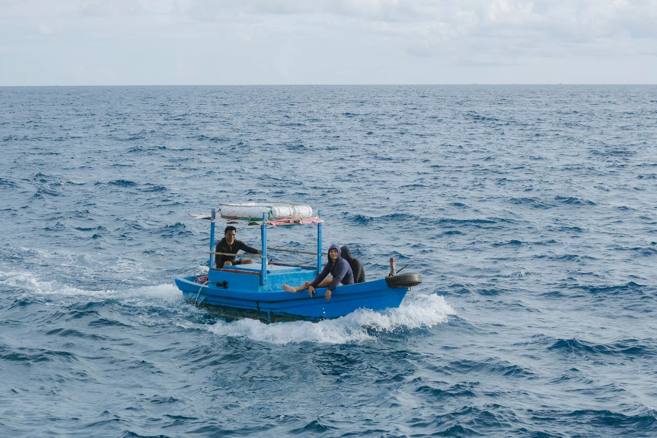 Cô gái bỏ việc đi du lịch, sống 2 tháng như dân biển ở 'tiểu Maldives Việt Nam' - 8