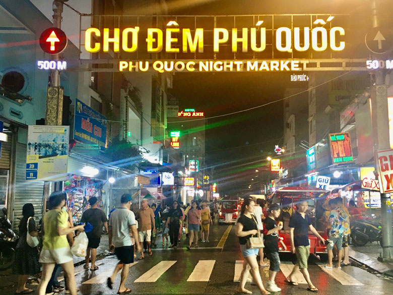 Đặc sắc chợ đêm Phú Quốc - 1