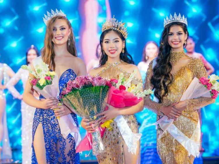 Nhan sắc nữ sinh Việt đăng quang cuộc thi Hoa hậu Thanh thiếu niên quốc tế