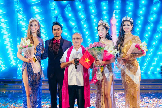 Nhan sắc nữ sinh Việt đăng quang cuộc thi Hoa hậu Thanh thiếu niên quốc tế - 5