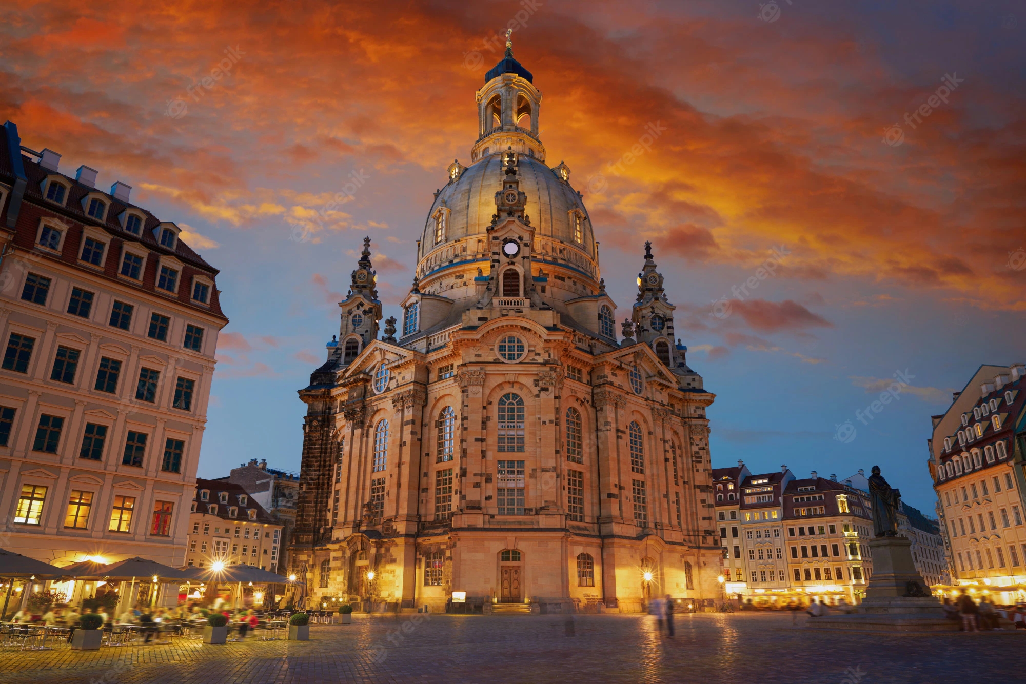 Ngắm nhìn vẻ đẹp vượt thời gian của thành phố cổ Dresden - 2