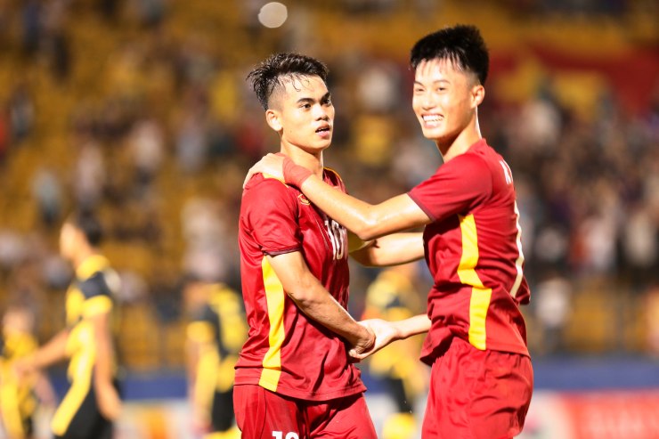 Kết quả bóng đá U19 Việt Nam - U19 Malaysia: Ngược dòng đỉnh cao, vỡ òa phút 90+3 - 3