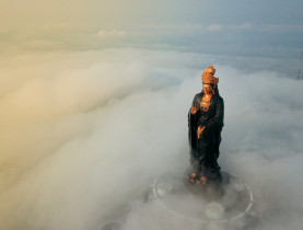Khám phá ượng Phật Bà bằng đồng cao nhất Châu Á trên đỉnh Bà Đen
