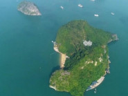 Vì sao du khách tham quan vịnh Hạ Long không được lên đảo Soi Sim?