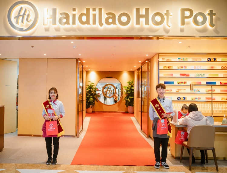Gia đình 9 người dùng bữa tại Haidilao, hết 4 người bị nhiễm trùng đường ruột