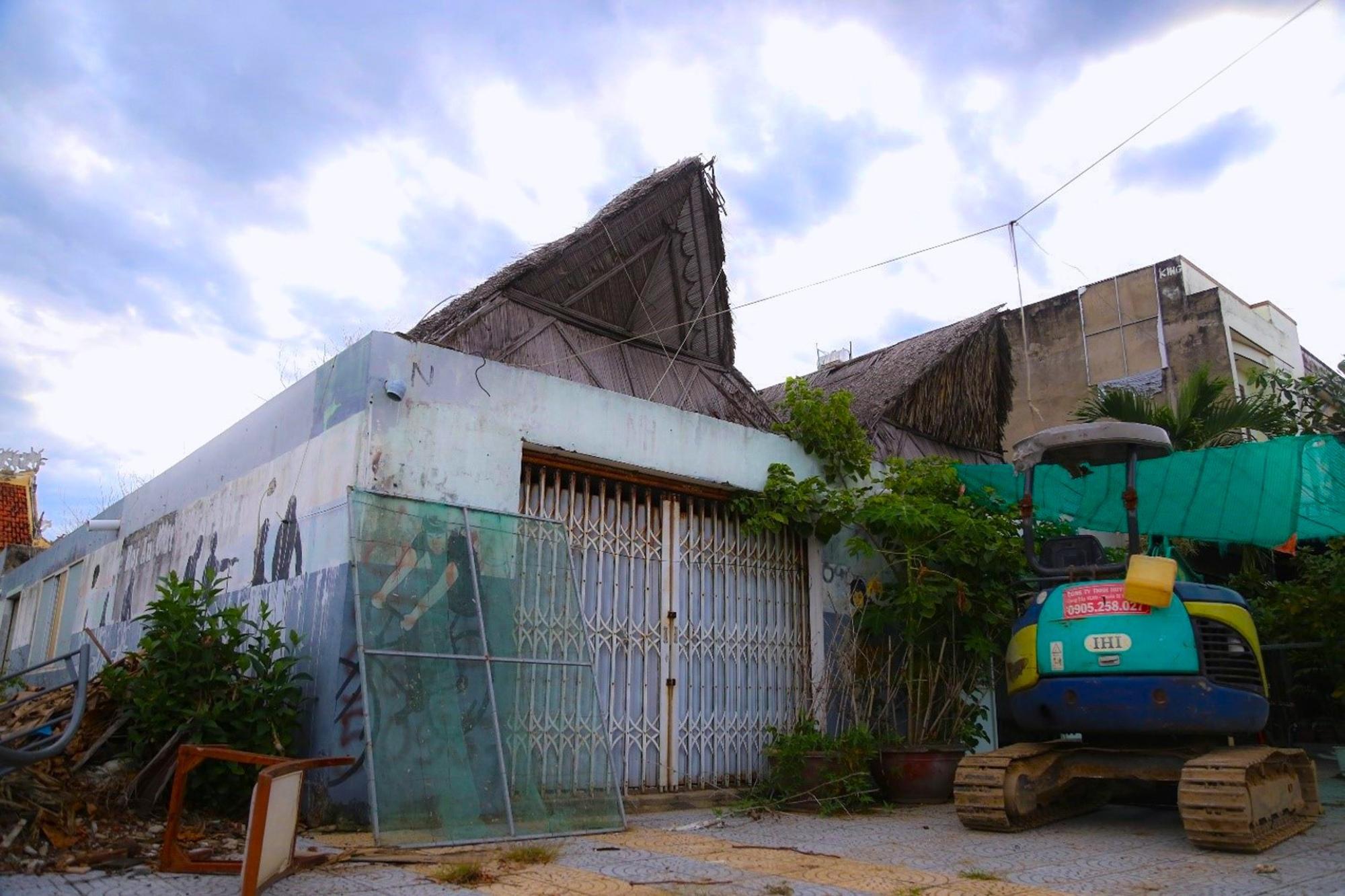Nhiều nhà hàng lớn bỏ hoang trong mùa cao điểm du lịch ở Đà Nẵng - 8