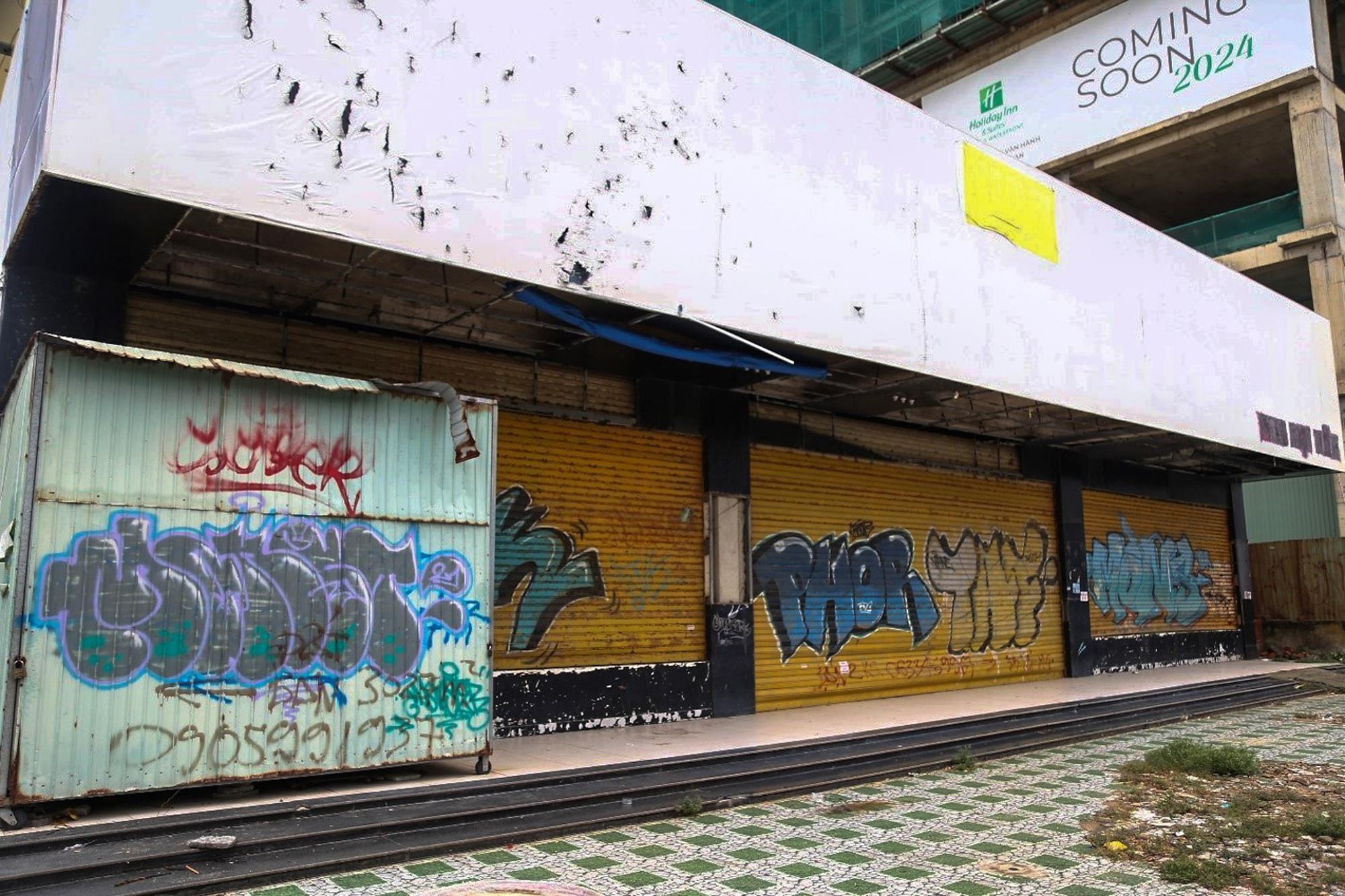 Nhiều nhà hàng lớn bỏ hoang trong mùa cao điểm du lịch ở Đà Nẵng - 5