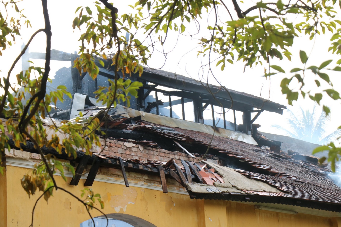 Tòa nhà trong khuôn viên di tích Quốc Tử Giám triều Nguyễn bị cháy - 2