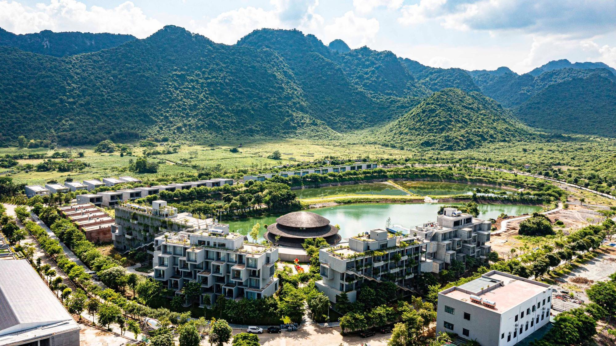Khu resort ở Ninh Bình có Nhà tre lớn bậc nhất Đông Nam Á - 1